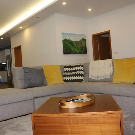 Casa Do Adro -granel Nordeste (Azores)